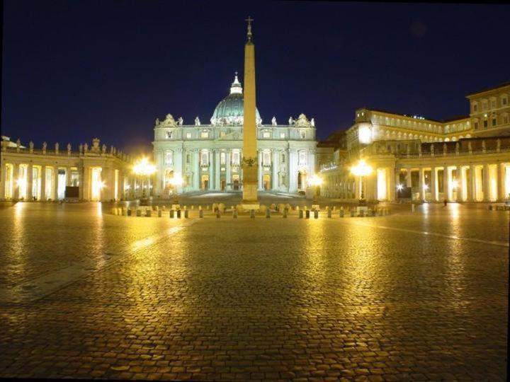 Vatican Low Cost Apartment Rom